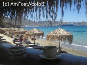 [P12] Pana se scoala poporul, servesc o cafea la 'Peter's cafe', in timp ce un feribot acosteaza in portul Parikia » foto by dorgo
 - 
<span class="allrVoted glyphicon glyphicon-heart hidden" id="av832145"></span>
<a class="m-l-10 hidden" id="sv832145" onclick="voting_Foto_DelVot(,832145,2566)" role="button">șterge vot <span class="glyphicon glyphicon-remove"></span></a>
<a id="v9832145" class=" c-red"  onclick="voting_Foto_SetVot(832145)" role="button"><span class="glyphicon glyphicon-heart-empty"></span> <b>LIKE</b> = Votează poza</a> <img class="hidden"  id="f832145W9" src="/imagini/loader.gif" border="0" /><span class="AjErrMes hidden" id="e832145ErM"></span>