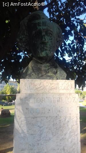 [P32] Bustul lui H. Berlioz din Parcul Albert I » foto by Mitica49
 - 
<span class="allrVoted glyphicon glyphicon-heart hidden" id="av1147754"></span>
<a class="m-l-10 hidden" id="sv1147754" onclick="voting_Foto_DelVot(,1147754,2571)" role="button">șterge vot <span class="glyphicon glyphicon-remove"></span></a>
<a id="v91147754" class=" c-red"  onclick="voting_Foto_SetVot(1147754)" role="button"><span class="glyphicon glyphicon-heart-empty"></span> <b>LIKE</b> = Votează poza</a> <img class="hidden"  id="f1147754W9" src="/imagini/loader.gif" border="0" /><span class="AjErrMes hidden" id="e1147754ErM"></span>