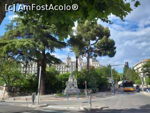 [P24] Reşedinţa reginei Victoria şi grupul statuar din faţa sa dedicat aceleiaşi regine a Marii Britanii » foto by irinad
 - 
<span class="allrVoted glyphicon glyphicon-heart hidden" id="av1102093"></span>
<a class="m-l-10 hidden" id="sv1102093" onclick="voting_Foto_DelVot(,1102093,2571)" role="button">șterge vot <span class="glyphicon glyphicon-remove"></span></a>
<a id="v91102093" class=" c-red"  onclick="voting_Foto_SetVot(1102093)" role="button"><span class="glyphicon glyphicon-heart-empty"></span> <b>LIKE</b> = Votează poza</a> <img class="hidden"  id="f1102093W9" src="/imagini/loader.gif" border="0" /><span class="AjErrMes hidden" id="e1102093ErM"></span>