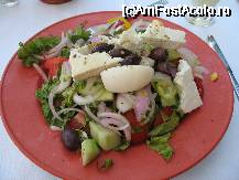 [P01] va invit la o delicioasa salata greceasca. Eu personal nu am gasit in 2 locuri preparata la fel, dar de fiecare data incredibil de buna » foto by danieltanase*
 - 
<span class="allrVoted glyphicon glyphicon-heart hidden" id="av55488"></span>
<a class="m-l-10 hidden" id="sv55488" onclick="voting_Foto_DelVot(,55488,2585)" role="button">șterge vot <span class="glyphicon glyphicon-remove"></span></a>
<a id="v955488" class=" c-red"  onclick="voting_Foto_SetVot(55488)" role="button"><span class="glyphicon glyphicon-heart-empty"></span> <b>LIKE</b> = Votează poza</a> <img class="hidden"  id="f55488W9" src="/imagini/loader.gif" border="0" /><span class="AjErrMes hidden" id="e55488ErM"></span>
