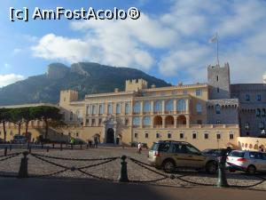 [P31] Place du Palais de Monaco cu Palatul Prințului de Monaco » foto by GabrielaG
 - 
<span class="allrVoted glyphicon glyphicon-heart hidden" id="av725164"></span>
<a class="m-l-10 hidden" id="sv725164" onclick="voting_Foto_DelVot(,725164,2586)" role="button">șterge vot <span class="glyphicon glyphicon-remove"></span></a>
<a id="v9725164" class=" c-red"  onclick="voting_Foto_SetVot(725164)" role="button"><span class="glyphicon glyphicon-heart-empty"></span> <b>LIKE</b> = Votează poza</a> <img class="hidden"  id="f725164W9" src="/imagini/loader.gif" border="0" /><span class="AjErrMes hidden" id="e725164ErM"></span>