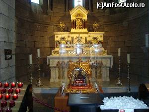 [P22] Altarul dedicat Sf Devote, din Catedrala din Monaco... sfanta iubita si venerata de localnici » foto by mireille
 - 
<span class="allrVoted glyphicon glyphicon-heart hidden" id="av513937"></span>
<a class="m-l-10 hidden" id="sv513937" onclick="voting_Foto_DelVot(,513937,2586)" role="button">șterge vot <span class="glyphicon glyphicon-remove"></span></a>
<a id="v9513937" class=" c-red"  onclick="voting_Foto_SetVot(513937)" role="button"><span class="glyphicon glyphicon-heart-empty"></span> <b>LIKE</b> = Votează poza</a> <img class="hidden"  id="f513937W9" src="/imagini/loader.gif" border="0" /><span class="AjErrMes hidden" id="e513937ErM"></span>