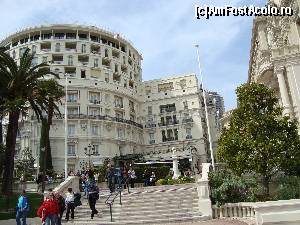 [P29] Monte Carlo, coborand scarile dinspre Opera, pe langa Hotel de Paris...  » foto by mireille
 - 
<span class="allrVoted glyphicon glyphicon-heart hidden" id="av513946"></span>
<a class="m-l-10 hidden" id="sv513946" onclick="voting_Foto_DelVot(,513946,2586)" role="button">șterge vot <span class="glyphicon glyphicon-remove"></span></a>
<a id="v9513946" class=" c-red"  onclick="voting_Foto_SetVot(513946)" role="button"><span class="glyphicon glyphicon-heart-empty"></span> <b>LIKE</b> = Votează poza</a> <img class="hidden"  id="f513946W9" src="/imagini/loader.gif" border="0" /><span class="AjErrMes hidden" id="e513946ErM"></span>