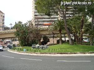 [P36] sculptura cu o masina de curse intr-un parc, la intrarea in Monte Carlo... intr-o curba celebra » foto by mireille
 - 
<span class="allrVoted glyphicon glyphicon-heart hidden" id="av513966"></span>
<a class="m-l-10 hidden" id="sv513966" onclick="voting_Foto_DelVot(,513966,2586)" role="button">șterge vot <span class="glyphicon glyphicon-remove"></span></a>
<a id="v9513966" class=" c-red"  onclick="voting_Foto_SetVot(513966)" role="button"><span class="glyphicon glyphicon-heart-empty"></span> <b>LIKE</b> = Votează poza</a> <img class="hidden"  id="f513966W9" src="/imagini/loader.gif" border="0" /><span class="AjErrMes hidden" id="e513966ErM"></span>