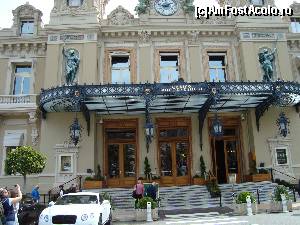 [P05] Cazinoul din Monte Carlo, templul norocului, este ora pranzului... nu se inghesuie milionarii » foto by mireille
 - 
<span class="allrVoted glyphicon glyphicon-heart hidden" id="av513909"></span>
<a class="m-l-10 hidden" id="sv513909" onclick="voting_Foto_DelVot(,513909,2586)" role="button">șterge vot <span class="glyphicon glyphicon-remove"></span></a>
<a id="v9513909" class=" c-red"  onclick="voting_Foto_SetVot(513909)" role="button"><span class="glyphicon glyphicon-heart-empty"></span> <b>LIKE</b> = Votează poza</a> <img class="hidden"  id="f513909W9" src="/imagini/loader.gif" border="0" /><span class="AjErrMes hidden" id="e513909ErM"></span>