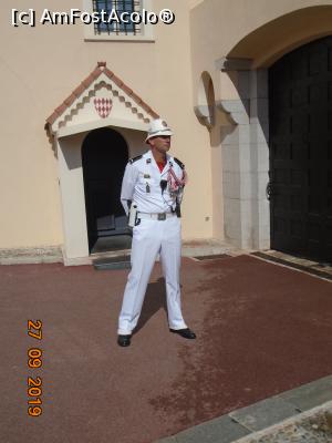 [P07] Palatul princiar din Monaco - Ostaș din garda palatului » foto by Mitica49
 - 
<span class="allrVoted glyphicon glyphicon-heart hidden" id="av1149028"></span>
<a class="m-l-10 hidden" id="sv1149028" onclick="voting_Foto_DelVot(,1149028,2586)" role="button">șterge vot <span class="glyphicon glyphicon-remove"></span></a>
<a id="v91149028" class=" c-red"  onclick="voting_Foto_SetVot(1149028)" role="button"><span class="glyphicon glyphicon-heart-empty"></span> <b>LIKE</b> = Votează poza</a> <img class="hidden"  id="f1149028W9" src="/imagini/loader.gif" border="0" /><span class="AjErrMes hidden" id="e1149028ErM"></span>