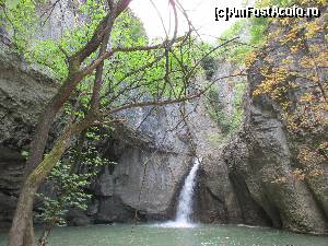 [P23] Cascada Momin Skok, din canionul Emen » foto by Testosu'
 - 
<span class="allrVoted glyphicon glyphicon-heart hidden" id="av614891"></span>
<a class="m-l-10 hidden" id="sv614891" onclick="voting_Foto_DelVot(,614891,2587)" role="button">șterge vot <span class="glyphicon glyphicon-remove"></span></a>
<a id="v9614891" class=" c-red"  onclick="voting_Foto_SetVot(614891)" role="button"><span class="glyphicon glyphicon-heart-empty"></span> <b>LIKE</b> = Votează poza</a> <img class="hidden"  id="f614891W9" src="/imagini/loader.gif" border="0" /><span class="AjErrMes hidden" id="e614891ErM"></span>