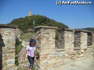 [P33] Veliko Tarnovo - Cocotati in Turnul Baldwin » foto by dannaa
 - 
<span class="allrVoted glyphicon glyphicon-heart hidden" id="av565466"></span>
<a class="m-l-10 hidden" id="sv565466" onclick="voting_Foto_DelVot(,565466,2587)" role="button">șterge vot <span class="glyphicon glyphicon-remove"></span></a>
<a id="v9565466" class=" c-red"  onclick="voting_Foto_SetVot(565466)" role="button"><span class="glyphicon glyphicon-heart-empty"></span> <b>LIKE</b> = Votează poza</a> <img class="hidden"  id="f565466W9" src="/imagini/loader.gif" border="0" /><span class="AjErrMes hidden" id="e565466ErM"></span>