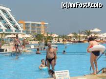 [P01] Zi senina la piscina (in spate ,in planul al doilea se vede hotelul Dolphin Marina) » foto by irinuca*
 - 
<span class="allrVoted glyphicon glyphicon-heart hidden" id="av266602"></span>
<a class="m-l-10 hidden" id="sv266602" onclick="voting_Foto_DelVot(,266602,2594)" role="button">șterge vot <span class="glyphicon glyphicon-remove"></span></a>
<a id="v9266602" class=" c-red"  onclick="voting_Foto_SetVot(266602)" role="button"><span class="glyphicon glyphicon-heart-empty"></span> <b>LIKE</b> = Votează poza</a> <img class="hidden"  id="f266602W9" src="/imagini/loader.gif" border="0" /><span class="AjErrMes hidden" id="e266602ErM"></span>