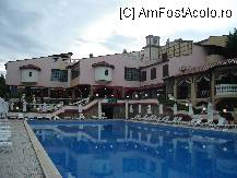 [P08] Piscina si restaurantul » foto by rinaldoparaipan
 - 
<span class="allrVoted glyphicon glyphicon-heart hidden" id="av86479"></span>
<a class="m-l-10 hidden" id="sv86479" onclick="voting_Foto_DelVot(,86479,2598)" role="button">șterge vot <span class="glyphicon glyphicon-remove"></span></a>
<a id="v986479" class=" c-red"  onclick="voting_Foto_SetVot(86479)" role="button"><span class="glyphicon glyphicon-heart-empty"></span> <b>LIKE</b> = Votează poza</a> <img class="hidden"  id="f86479W9" src="/imagini/loader.gif" border="0" /><span class="AjErrMes hidden" id="e86479ErM"></span>