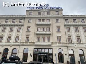 [P55] Hotel Continental Forum Sibiu - vazut din strada » foto by mishu
 - 
<span class="allrVoted glyphicon glyphicon-heart hidden" id="av1336532"></span>
<a class="m-l-10 hidden" id="sv1336532" onclick="voting_Foto_DelVot(,1336532,2599)" role="button">șterge vot <span class="glyphicon glyphicon-remove"></span></a>
<a id="v91336532" class=" c-red"  onclick="voting_Foto_SetVot(1336532)" role="button"><span class="glyphicon glyphicon-heart-empty"></span> <b>LIKE</b> = Votează poza</a> <img class="hidden"  id="f1336532W9" src="/imagini/loader.gif" border="0" /><span class="AjErrMes hidden" id="e1336532ErM"></span>