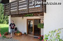 [P18] intrarea la vila Elvira,ultima din cele 4 » foto by Sanziana
 - 
<span class="allrVoted glyphicon glyphicon-heart hidden" id="av120193"></span>
<a class="m-l-10 hidden" id="sv120193" onclick="voting_Foto_DelVot(,120193,2604)" role="button">șterge vot <span class="glyphicon glyphicon-remove"></span></a>
<a id="v9120193" class=" c-red"  onclick="voting_Foto_SetVot(120193)" role="button"><span class="glyphicon glyphicon-heart-empty"></span> <b>LIKE</b> = Votează poza</a> <img class="hidden"  id="f120193W9" src="/imagini/loader.gif" border="0" /><span class="AjErrMes hidden" id="e120193ErM"></span>