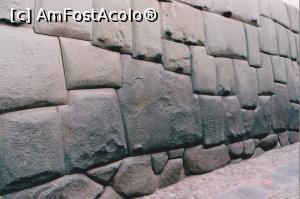[P04] In mijloc, bloc de piatra cu 12 laturi » foto by alex01
 - 
<span class="allrVoted glyphicon glyphicon-heart hidden" id="av720615"></span>
<a class="m-l-10 hidden" id="sv720615" onclick="voting_Foto_DelVot(,720615,2606)" role="button">șterge vot <span class="glyphicon glyphicon-remove"></span></a>
<a id="v9720615" class=" c-red"  onclick="voting_Foto_SetVot(720615)" role="button"><span class="glyphicon glyphicon-heart-empty"></span> <b>LIKE</b> = Votează poza</a> <img class="hidden"  id="f720615W9" src="/imagini/loader.gif" border="0" /><span class="AjErrMes hidden" id="e720615ErM"></span>
