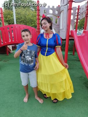 [P30] Un prinț și o prințesă » foto by Doru  Savin
 - 
<span class="allrVoted glyphicon glyphicon-heart hidden" id="av1380580"></span>
<a class="m-l-10 hidden" id="sv1380580" onclick="voting_Foto_DelVot(,1380580,2610)" role="button">șterge vot <span class="glyphicon glyphicon-remove"></span></a>
<a id="v91380580" class=" c-red"  onclick="voting_Foto_SetVot(1380580)" role="button"><span class="glyphicon glyphicon-heart-empty"></span> <b>LIKE</b> = Votează poza</a> <img class="hidden"  id="f1380580W9" src="/imagini/loader.gif" border="0" /><span class="AjErrMes hidden" id="e1380580ErM"></span>