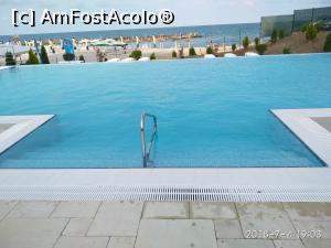 [P09] piscina » foto by gigi59
 - 
<span class="allrVoted glyphicon glyphicon-heart hidden" id="av986960"></span>
<a class="m-l-10 hidden" id="sv986960" onclick="voting_Foto_DelVot(,986960,2611)" role="button">șterge vot <span class="glyphicon glyphicon-remove"></span></a>
<a id="v9986960" class=" c-red"  onclick="voting_Foto_SetVot(986960)" role="button"><span class="glyphicon glyphicon-heart-empty"></span> <b>LIKE</b> = Votează poza</a> <img class="hidden"  id="f986960W9" src="/imagini/loader.gif" border="0" /><span class="AjErrMes hidden" id="e986960ErM"></span>