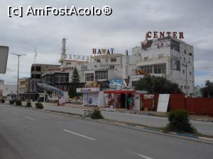 [P07] Tunisia - Magazine pe strada principală din El Kantaoui.  » foto by iulianic
 - 
<span class="allrVoted glyphicon glyphicon-heart hidden" id="av1075359"></span>
<a class="m-l-10 hidden" id="sv1075359" onclick="voting_Foto_DelVot(,1075359,2617)" role="button">șterge vot <span class="glyphicon glyphicon-remove"></span></a>
<a id="v91075359" class=" c-red"  onclick="voting_Foto_SetVot(1075359)" role="button"><span class="glyphicon glyphicon-heart-empty"></span> <b>LIKE</b> = Votează poza</a> <img class="hidden"  id="f1075359W9" src="/imagini/loader.gif" border="0" /><span class="AjErrMes hidden" id="e1075359ErM"></span>