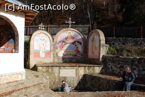 [P28] Mânăstirea Robaia, Fântâna de Leac » foto by mprofeanu
 - 
<span class="allrVoted glyphicon glyphicon-heart hidden" id="av808306"></span>
<a class="m-l-10 hidden" id="sv808306" onclick="voting_Foto_DelVot(,808306,2618)" role="button">șterge vot <span class="glyphicon glyphicon-remove"></span></a>
<a id="v9808306" class=" c-red"  onclick="voting_Foto_SetVot(808306)" role="button"><span class="glyphicon glyphicon-heart-empty"></span> <b>LIKE</b> = Votează poza</a> <img class="hidden"  id="f808306W9" src="/imagini/loader.gif" border="0" /><span class="AjErrMes hidden" id="e808306ErM"></span>