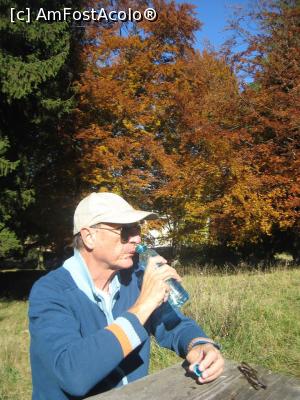 [P12] Popas in Poiana Mica, pentru asaltul final » foto by dorgo
 - 
<span class="allrVoted glyphicon glyphicon-heart hidden" id="av1047651"></span>
<a class="m-l-10 hidden" id="sv1047651" onclick="voting_Foto_DelVot(,1047651,2622)" role="button">șterge vot <span class="glyphicon glyphicon-remove"></span></a>
<a id="v91047651" class=" c-red"  onclick="voting_Foto_SetVot(1047651)" role="button"><span class="glyphicon glyphicon-heart-empty"></span> <b>LIKE</b> = Votează poza</a> <img class="hidden"  id="f1047651W9" src="/imagini/loader.gif" border="0" /><span class="AjErrMes hidden" id="e1047651ErM"></span>