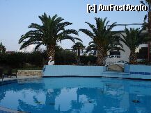 [P11] Piscina » foto by ionescunic
 - 
<span class="allrVoted glyphicon glyphicon-heart hidden" id="av8690"></span>
<a class="m-l-10 hidden" id="sv8690" onclick="voting_Foto_DelVot(,8690,2627)" role="button">șterge vot <span class="glyphicon glyphicon-remove"></span></a>
<a id="v98690" class=" c-red"  onclick="voting_Foto_SetVot(8690)" role="button"><span class="glyphicon glyphicon-heart-empty"></span> <b>LIKE</b> = Votează poza</a> <img class="hidden"  id="f8690W9" src="/imagini/loader.gif" border="0" /><span class="AjErrMes hidden" id="e8690ErM"></span>