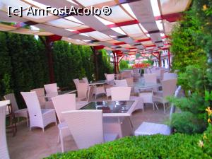 [P41] Alta zona de luat masa in exterior » foto by vulpe mihaela
 - 
<span class="allrVoted glyphicon glyphicon-heart hidden" id="av868956"></span>
<a class="m-l-10 hidden" id="sv868956" onclick="voting_Foto_DelVot(,868956,2646)" role="button">șterge vot <span class="glyphicon glyphicon-remove"></span></a>
<a id="v9868956" class=" c-red"  onclick="voting_Foto_SetVot(868956)" role="button"><span class="glyphicon glyphicon-heart-empty"></span> <b>LIKE</b> = Votează poza</a> <img class="hidden"  id="f868956W9" src="/imagini/loader.gif" border="0" /><span class="AjErrMes hidden" id="e868956ErM"></span>