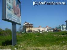 [P02] Hotel Casablanca - Obzor, vedere dinspre sosea, mie nu mie se pare o locatie reusita » foto by magdalena
 - 
<span class="allrVoted glyphicon glyphicon-heart hidden" id="av70969"></span>
<a class="m-l-10 hidden" id="sv70969" onclick="voting_Foto_DelVot(,70969,2646)" role="button">șterge vot <span class="glyphicon glyphicon-remove"></span></a>
<a id="v970969" class=" c-red"  onclick="voting_Foto_SetVot(70969)" role="button"><span class="glyphicon glyphicon-heart-empty"></span> <b>LIKE</b> = Votează poza</a> <img class="hidden"  id="f70969W9" src="/imagini/loader.gif" border="0" /><span class="AjErrMes hidden" id="e70969ErM"></span>