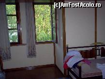[P03] cealalta latura a camerei unde se vede un pic din canapea, foarte utila pentru noi pentru 'aruncatul' hainelor » foto by hlli
 - 
<span class="allrVoted glyphicon glyphicon-heart hidden" id="av321459"></span>
<a class="m-l-10 hidden" id="sv321459" onclick="voting_Foto_DelVot(,321459,2659)" role="button">șterge vot <span class="glyphicon glyphicon-remove"></span></a>
<a id="v9321459" class=" c-red"  onclick="voting_Foto_SetVot(321459)" role="button"><span class="glyphicon glyphicon-heart-empty"></span> <b>LIKE</b> = Votează poza</a> <img class="hidden"  id="f321459W9" src="/imagini/loader.gif" border="0" /><span class="AjErrMes hidden" id="e321459ErM"></span>