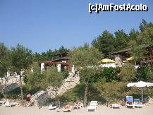[P10] taverna(in stanga) si barul de la plaja(in dreapta) » foto by joecris
 - 
<span class="allrVoted glyphicon glyphicon-heart hidden" id="av245054"></span>
<a class="m-l-10 hidden" id="sv245054" onclick="voting_Foto_DelVot(,245054,2659)" role="button">șterge vot <span class="glyphicon glyphicon-remove"></span></a>
<a id="v9245054" class=" c-red"  onclick="voting_Foto_SetVot(245054)" role="button"><span class="glyphicon glyphicon-heart-empty"></span> <b>LIKE</b> = Votează poza</a> <img class="hidden"  id="f245054W9" src="/imagini/loader.gif" border="0" /><span class="AjErrMes hidden" id="e245054ErM"></span>
