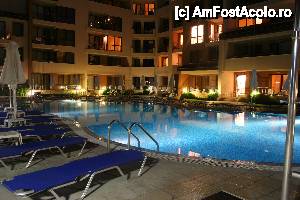 [P14] Noaptea piscinele erau luminate » foto by CHARIS*
 - 
<span class="allrVoted glyphicon glyphicon-heart hidden" id="av421931"></span>
<a class="m-l-10 hidden" id="sv421931" onclick="voting_Foto_DelVot(,421931,2666)" role="button">șterge vot <span class="glyphicon glyphicon-remove"></span></a>
<a id="v9421931" class=" c-red"  onclick="voting_Foto_SetVot(421931)" role="button"><span class="glyphicon glyphicon-heart-empty"></span> <b>LIKE</b> = Votează poza</a> <img class="hidden"  id="f421931W9" src="/imagini/loader.gif" border="0" /><span class="AjErrMes hidden" id="e421931ErM"></span>