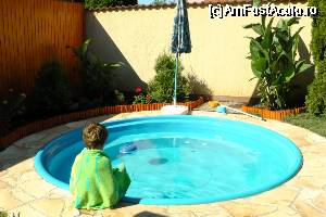 [P02] piscina de la Blueapartmans » foto by csibicip
 - 
<span class="allrVoted glyphicon glyphicon-heart hidden" id="av340202"></span>
<a class="m-l-10 hidden" id="sv340202" onclick="voting_Foto_DelVot(,340202,2676)" role="button">șterge vot <span class="glyphicon glyphicon-remove"></span></a>
<a id="v9340202" class=" c-red"  onclick="voting_Foto_SetVot(340202)" role="button"><span class="glyphicon glyphicon-heart-empty"></span> <b>LIKE</b> = Votează poza</a> <img class="hidden"  id="f340202W9" src="/imagini/loader.gif" border="0" /><span class="AjErrMes hidden" id="e340202ErM"></span>