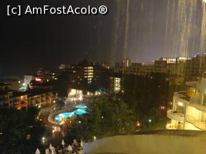 [P06] Vedere la ploaie de pe terasa de la nivelul recepției » foto by Kavarnap
 - 
<span class="allrVoted glyphicon glyphicon-heart hidden" id="av913307"></span>
<a class="m-l-10 hidden" id="sv913307" onclick="voting_Foto_DelVot(,913307,2682)" role="button">șterge vot <span class="glyphicon glyphicon-remove"></span></a>
<a id="v9913307" class=" c-red"  onclick="voting_Foto_SetVot(913307)" role="button"><span class="glyphicon glyphicon-heart-empty"></span> <b>LIKE</b> = Votează poza</a> <img class="hidden"  id="f913307W9" src="/imagini/loader.gif" border="0" /><span class="AjErrMes hidden" id="e913307ErM"></span>