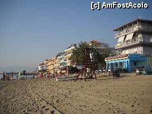 [P01] Plaja din Paralia Katerini.  » foto by Rodel
 - 
<span class="allrVoted glyphicon glyphicon-heart hidden" id="av470366"></span>
<a class="m-l-10 hidden" id="sv470366" onclick="voting_Foto_DelVot(,470366,2696)" role="button">șterge vot <span class="glyphicon glyphicon-remove"></span></a>
<a id="v9470366" class=" c-red"  onclick="voting_Foto_SetVot(470366)" role="button"><span class="glyphicon glyphicon-heart-empty"></span> <b>LIKE</b> = Votează poza</a> <img class="hidden"  id="f470366W9" src="/imagini/loader.gif" border="0" /><span class="AjErrMes hidden" id="e470366ErM"></span>