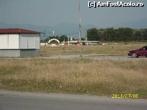 [P20] În depărtare, pista de karting.  » foto by puiutea
 - 
<span class="allrVoted glyphicon glyphicon-heart hidden" id="av639563"></span>
<a class="m-l-10 hidden" id="sv639563" onclick="voting_Foto_DelVot(,639563,2696)" role="button">șterge vot <span class="glyphicon glyphicon-remove"></span></a>
<a id="v9639563" class=" c-red"  onclick="voting_Foto_SetVot(639563)" role="button"><span class="glyphicon glyphicon-heart-empty"></span> <b>LIKE</b> = Votează poza</a> <img class="hidden"  id="f639563W9" src="/imagini/loader.gif" border="0" /><span class="AjErrMes hidden" id="e639563ErM"></span>
