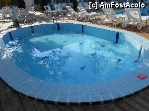 [P06] Piscina pentru copii.  » foto by musette2008
 - 
<span class="allrVoted glyphicon glyphicon-heart hidden" id="av470200"></span>
<a class="m-l-10 hidden" id="sv470200" onclick="voting_Foto_DelVot(,470200,2710)" role="button">șterge vot <span class="glyphicon glyphicon-remove"></span></a>
<a id="v9470200" class=" c-red"  onclick="voting_Foto_SetVot(470200)" role="button"><span class="glyphicon glyphicon-heart-empty"></span> <b>LIKE</b> = Votează poza</a> <img class="hidden"  id="f470200W9" src="/imagini/loader.gif" border="0" /><span class="AjErrMes hidden" id="e470200ErM"></span>