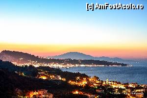 [P25] Argassi si Zante Town de pe colinele de langa Argassi. La o seara greceasca ce se organizeaza aici, pe aceste coline.  » foto by Vlahos2003
 - 
<span class="allrVoted glyphicon glyphicon-heart hidden" id="av434856"></span>
<a class="m-l-10 hidden" id="sv434856" onclick="voting_Foto_DelVot(,434856,2710)" role="button">șterge vot <span class="glyphicon glyphicon-remove"></span></a>
<a id="v9434856" class=" c-red"  onclick="voting_Foto_SetVot(434856)" role="button"><span class="glyphicon glyphicon-heart-empty"></span> <b>LIKE</b> = Votează poza</a> <img class="hidden"  id="f434856W9" src="/imagini/loader.gif" border="0" /><span class="AjErrMes hidden" id="e434856ErM"></span>