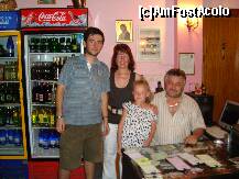 [P02] ANDREEA , VASILI , STEFANO SI MARY LA RESTAURANTUL  AGNANTI'AUGUST 2009 , » foto by LUPU CRISTIANA
 - 
<span class="allrVoted glyphicon glyphicon-heart hidden" id="av210883"></span>
<a class="m-l-10 hidden" id="sv210883" onclick="voting_Foto_DelVot(,210883,2731)" role="button">șterge vot <span class="glyphicon glyphicon-remove"></span></a>
<a id="v9210883" class=" c-red"  onclick="voting_Foto_SetVot(210883)" role="button"><span class="glyphicon glyphicon-heart-empty"></span> <b>LIKE</b> = Votează poza</a> <img class="hidden"  id="f210883W9" src="/imagini/loader.gif" border="0" /><span class="AjErrMes hidden" id="e210883ErM"></span>