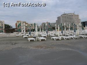 [P10] Lido, Ambasador și Savoy - vedere de pe plajă » foto by Rofri
 - 
<span class="allrVoted glyphicon glyphicon-heart hidden" id="av990527"></span>
<a class="m-l-10 hidden" id="sv990527" onclick="voting_Foto_DelVot(,990527,2755)" role="button">șterge vot <span class="glyphicon glyphicon-remove"></span></a>
<a id="v9990527" class=" c-red"  onclick="voting_Foto_SetVot(990527)" role="button"><span class="glyphicon glyphicon-heart-empty"></span> <b>LIKE</b> = Votează poza</a> <img class="hidden"  id="f990527W9" src="/imagini/loader.gif" border="0" /><span class="AjErrMes hidden" id="e990527ErM"></span>