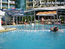 [P07] vedere din piscina » foto by livia72
 - 
<span class="allrVoted glyphicon glyphicon-heart hidden" id="av12305"></span>
<a class="m-l-10 hidden" id="sv12305" onclick="voting_Foto_DelVot(,12305,2762)" role="button">șterge vot <span class="glyphicon glyphicon-remove"></span></a>
<a id="v912305" class=" c-red"  onclick="voting_Foto_SetVot(12305)" role="button"><span class="glyphicon glyphicon-heart-empty"></span> <b>LIKE</b> = Votează poza</a> <img class="hidden"  id="f12305W9" src="/imagini/loader.gif" border="0" /><span class="AjErrMes hidden" id="e12305ErM"></span>