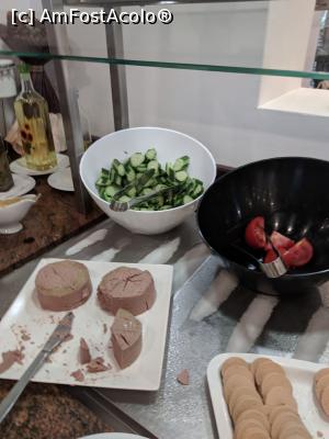 [P17] Mâncare - pateu, legume » foto by Ccucu
 - 
<span class="allrVoted glyphicon glyphicon-heart hidden" id="av1100966"></span>
<a class="m-l-10 hidden" id="sv1100966" onclick="voting_Foto_DelVot(,1100966,2770)" role="button">șterge vot <span class="glyphicon glyphicon-remove"></span></a>
<a id="v91100966" class=" c-red"  onclick="voting_Foto_SetVot(1100966)" role="button"><span class="glyphicon glyphicon-heart-empty"></span> <b>LIKE</b> = Votează poza</a> <img class="hidden"  id="f1100966W9" src="/imagini/loader.gif" border="0" /><span class="AjErrMes hidden" id="e1100966ErM"></span>