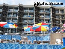 [P01] Hotelul vedere de la piscina » foto by amalyca
 - 
<span class="allrVoted glyphicon glyphicon-heart hidden" id="av99129"></span>
<a class="m-l-10 hidden" id="sv99129" onclick="voting_Foto_DelVot(,99129,2770)" role="button">șterge vot <span class="glyphicon glyphicon-remove"></span></a>
<a id="v999129" class=" c-red"  onclick="voting_Foto_SetVot(99129)" role="button"><span class="glyphicon glyphicon-heart-empty"></span> <b>LIKE</b> = Votează poza</a> <img class="hidden"  id="f99129W9" src="/imagini/loader.gif" border="0" /><span class="AjErrMes hidden" id="e99129ErM"></span>