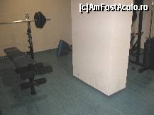 [P11] sala de fitness » foto by amalyca
 - 
<span class="allrVoted glyphicon glyphicon-heart hidden" id="av99140"></span>
<a class="m-l-10 hidden" id="sv99140" onclick="voting_Foto_DelVot(,99140,2770)" role="button">șterge vot <span class="glyphicon glyphicon-remove"></span></a>
<a id="v999140" class=" c-red"  onclick="voting_Foto_SetVot(99140)" role="button"><span class="glyphicon glyphicon-heart-empty"></span> <b>LIKE</b> = Votează poza</a> <img class="hidden"  id="f99140W9" src="/imagini/loader.gif" border="0" /><span class="AjErrMes hidden" id="e99140ErM"></span>