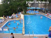 [P10] Piscina exterioara » foto by micheline
 - 
<span class="allrVoted glyphicon glyphicon-heart hidden" id="av273137"></span>
<a class="m-l-10 hidden" id="sv273137" onclick="voting_Foto_DelVot(,273137,2770)" role="button">șterge vot <span class="glyphicon glyphicon-remove"></span></a>
<a id="v9273137" class=" c-red"  onclick="voting_Foto_SetVot(273137)" role="button"><span class="glyphicon glyphicon-heart-empty"></span> <b>LIKE</b> = Votează poza</a> <img class="hidden"  id="f273137W9" src="/imagini/loader.gif" border="0" /><span class="AjErrMes hidden" id="e273137ErM"></span>