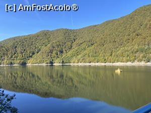 [P04] Lacul Gura Râului admirat de sus de la baraj » foto by nicole33
 - 
<span class="allrVoted glyphicon glyphicon-heart hidden" id="av1404703"></span>
<a class="m-l-10 hidden" id="sv1404703" onclick="voting_Foto_DelVot(,1404703,2783)" role="button">șterge vot <span class="glyphicon glyphicon-remove"></span></a>
<a id="v91404703" class=" c-red"  onclick="voting_Foto_SetVot(1404703)" role="button"><span class="glyphicon glyphicon-heart-empty"></span> <b>LIKE</b> = Votează poza</a> <img class="hidden"  id="f1404703W9" src="/imagini/loader.gif" border="0" /><span class="AjErrMes hidden" id="e1404703ErM"></span>