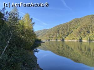 [P05] Lacul Gura Râului admirat de sus de la baraj » foto by nicole33
 - 
<span class="allrVoted glyphicon glyphicon-heart hidden" id="av1404704"></span>
<a class="m-l-10 hidden" id="sv1404704" onclick="voting_Foto_DelVot(,1404704,2783)" role="button">șterge vot <span class="glyphicon glyphicon-remove"></span></a>
<a id="v91404704" class=" c-red"  onclick="voting_Foto_SetVot(1404704)" role="button"><span class="glyphicon glyphicon-heart-empty"></span> <b>LIKE</b> = Votează poza</a> <img class="hidden"  id="f1404704W9" src="/imagini/loader.gif" border="0" /><span class="AjErrMes hidden" id="e1404704ErM"></span>