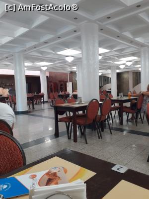 [P05] Restaurantul » foto by tabache
 - 
<span class="allrVoted glyphicon glyphicon-heart hidden" id="av1378464"></span>
<a class="m-l-10 hidden" id="sv1378464" onclick="voting_Foto_DelVot(,1378464,2793)" role="button">șterge vot <span class="glyphicon glyphicon-remove"></span></a>
<a id="v91378464" class=" c-red"  onclick="voting_Foto_SetVot(1378464)" role="button"><span class="glyphicon glyphicon-heart-empty"></span> <b>LIKE</b> = Votează poza</a> <img class="hidden"  id="f1378464W9" src="/imagini/loader.gif" border="0" /><span class="AjErrMes hidden" id="e1378464ErM"></span>