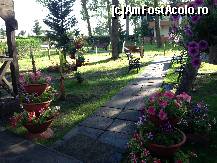 [P02] Hotel Caraima-Voila Mamaia curte interioara » foto by HotelCaraiman
 - 
<span class="allrVoted glyphicon glyphicon-heart hidden" id="av427926"></span>
<a class="m-l-10 hidden" id="sv427926" onclick="voting_Foto_DelVot(,427926,2808)" role="button">șterge vot <span class="glyphicon glyphicon-remove"></span></a>
<a id="v9427926" class=" c-red"  onclick="voting_Foto_SetVot(427926)" role="button"><span class="glyphicon glyphicon-heart-empty"></span> <b>LIKE</b> = Votează poza</a> <img class="hidden"  id="f427926W9" src="/imagini/loader.gif" border="0" /><span class="AjErrMes hidden" id="e427926ErM"></span>