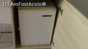 [P24] Micul frigider Electrolux.  » foto by ovidiuyepi
 - 
<span class="allrVoted glyphicon glyphicon-heart hidden" id="av1027780"></span>
<a class="m-l-10 hidden" id="sv1027780" onclick="voting_Foto_DelVot(,1027780,2822)" role="button">șterge vot <span class="glyphicon glyphicon-remove"></span></a>
<a id="v91027780" class=" c-red"  onclick="voting_Foto_SetVot(1027780)" role="button"><span class="glyphicon glyphicon-heart-empty"></span> <b>LIKE</b> = Votează poza</a> <img class="hidden"  id="f1027780W9" src="/imagini/loader.gif" border="0" /><span class="AjErrMes hidden" id="e1027780ErM"></span>