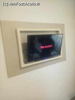 [P08] TV Smart, 81cm cu cablu si HBO. WIFI mergea bine in hotel.  » foto by kristy_
 - 
<span class="allrVoted glyphicon glyphicon-heart hidden" id="av1078370"></span>
<a class="m-l-10 hidden" id="sv1078370" onclick="voting_Foto_DelVot(,1078370,2823)" role="button">șterge vot <span class="glyphicon glyphicon-remove"></span></a>
<a id="v91078370" class=" c-red"  onclick="voting_Foto_SetVot(1078370)" role="button"><span class="glyphicon glyphicon-heart-empty"></span> <b>LIKE</b> = Votează poza</a> <img class="hidden"  id="f1078370W9" src="/imagini/loader.gif" border="0" /><span class="AjErrMes hidden" id="e1078370ErM"></span>