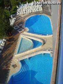 [P01] Piscina hotelului vazuta de la et. 5 » foto by aceeasiraluca
 - 
<span class="allrVoted glyphicon glyphicon-heart hidden" id="av214858"></span>
<a class="m-l-10 hidden" id="sv214858" onclick="voting_Foto_DelVot(,214858,2826)" role="button">șterge vot <span class="glyphicon glyphicon-remove"></span></a>
<a id="v9214858" class=" c-red"  onclick="voting_Foto_SetVot(214858)" role="button"><span class="glyphicon glyphicon-heart-empty"></span> <b>LIKE</b> = Votează poza</a> <img class="hidden"  id="f214858W9" src="/imagini/loader.gif" border="0" /><span class="AjErrMes hidden" id="e214858ErM"></span>