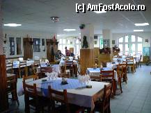 [P13] restaurantul » foto by danvoinescu
 - 
<span class="allrVoted glyphicon glyphicon-heart hidden" id="av310091"></span>
<a class="m-l-10 hidden" id="sv310091" onclick="voting_Foto_DelVot(,310091,2827)" role="button">șterge vot <span class="glyphicon glyphicon-remove"></span></a>
<a id="v9310091" class=" c-red"  onclick="voting_Foto_SetVot(310091)" role="button"><span class="glyphicon glyphicon-heart-empty"></span> <b>LIKE</b> = Votează poza</a> <img class="hidden"  id="f310091W9" src="/imagini/loader.gif" border="0" /><span class="AjErrMes hidden" id="e310091ErM"></span>
