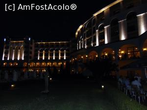 [P06] Hotelul vazut noaptea, de la piscina » foto by cristisch2003
 - 
<span class="allrVoted glyphicon glyphicon-heart hidden" id="av768645"></span>
<a class="m-l-10 hidden" id="sv768645" onclick="voting_Foto_DelVot(,768645,2846)" role="button">șterge vot <span class="glyphicon glyphicon-remove"></span></a>
<a id="v9768645" class=" c-red"  onclick="voting_Foto_SetVot(768645)" role="button"><span class="glyphicon glyphicon-heart-empty"></span> <b>LIKE</b> = Votează poza</a> <img class="hidden"  id="f768645W9" src="/imagini/loader.gif" border="0" /><span class="AjErrMes hidden" id="e768645ErM"></span>